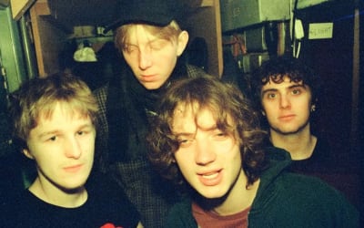 Tooth Double Down on the Hype with Anthemic New Single ‘Medicine’ - Indie is not a genre