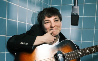 Eliza Edens – Leash