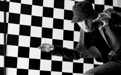 Exclusive Premiere + Interview with BEAU ZWART