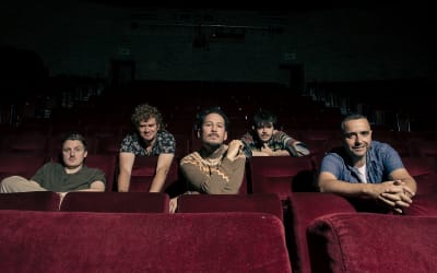 Exclusive Premiere: Mamas Gun “Looking For Moses”