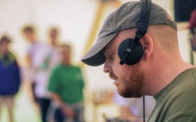 Exclusive Premiere: SZAJNA “Pavement Groove” Ft Yemi Bolatiwa