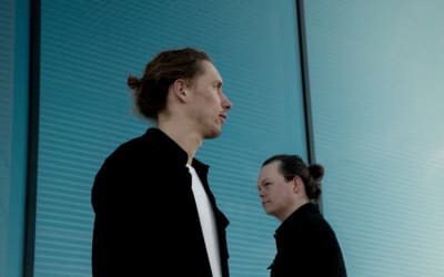 Exclusive Premiere: Broj “Brothers”