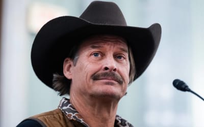 Kid Rock says God will “cut down” journalists from the “fake liberal media” for reporting on his $5,000 tour tickets