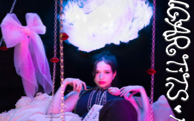 PAULA T – Sugar Tits