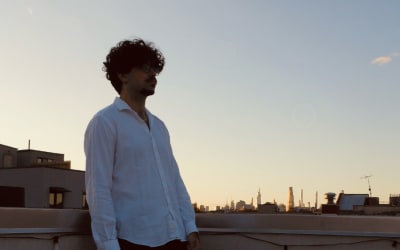 Aaron Lerer Falls In Love With The ‘Everyday’ | Right Chord Music