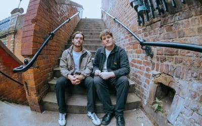 Moon Age Can ‘Feel It In The Air’ | Right Chord Music