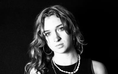 Maisy Grace ‘Stepping Stone’ | Right Chord Music