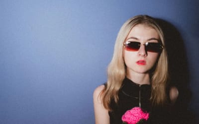 Ava Valianti - Sophomore Slump - We love that Sound