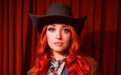 Bronnie - Chasing The Moon [Single]