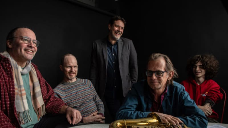 Dust, Volume 12, Number 1