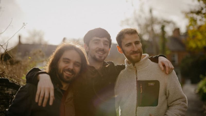 Ye Vagabonds — All Tied Together (River Lea)