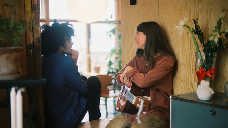 “Efficiency”: Konradsen Embrace Enduring Love with a Smoldering Indie Folk Reverie - Atwood Magazine