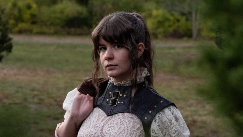 Album Premiere: Kerrin Connolly - Simpleton