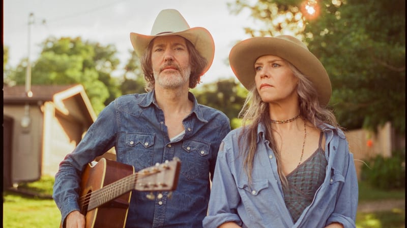 Gillian Welch & David Rawlings Announce “Gillian Welch & David Rawlings Play Grateful Dead Acoustic Reckoning” April Tour Dates - Glide Magazine