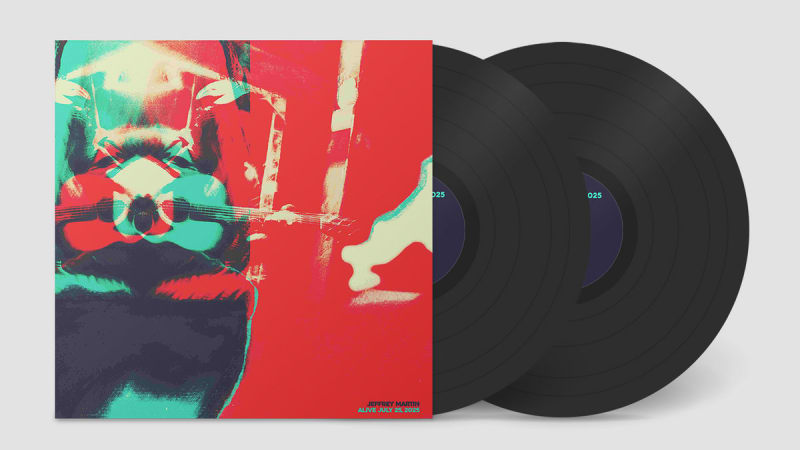 Portland Folk Artist Jeffrey Martin Delivers His First-Ever Live Album: The Intimate and Insightful ‘Alive, July 25, 2025’ - Glide Magazine