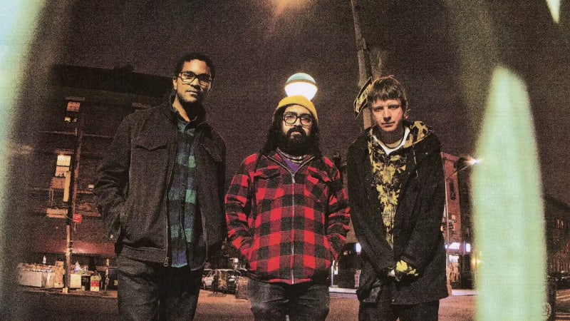 LISTEN: Ringing Establish Individuality On Moving New Single “want2want2” - Glide Magazine