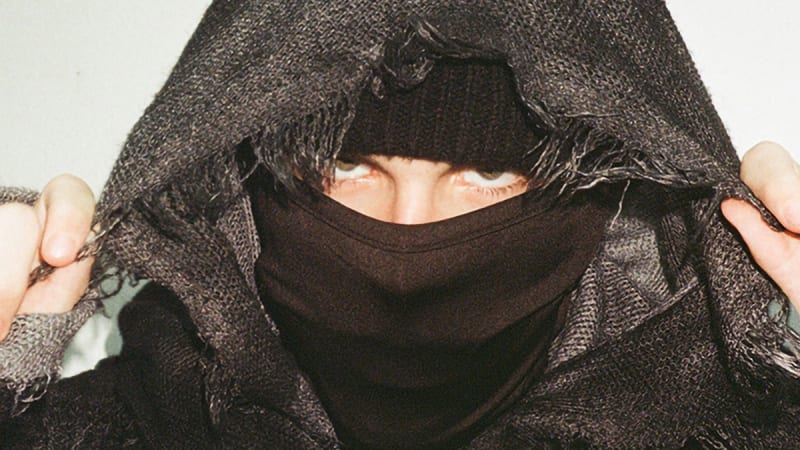 Masked UK rapper EsDeeKid makes music that’s more interesting than who he might be - Chicago Reader