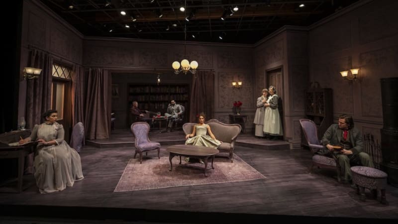 Hedda Gabler gets a comedic edge with Remy Bumppo - Chicago Reader