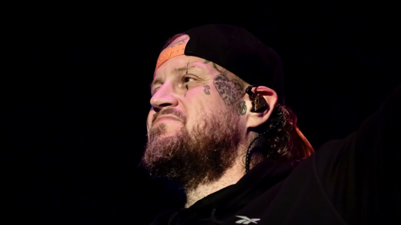 Jelly Roll Announces 2026 “The Little ASS Shed Tour”