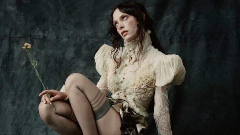 Holly Humberstone Announces 2026 North American Tour