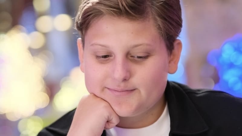 Olie Beckett makes falling too fast sound irresistible on “New Obsession”