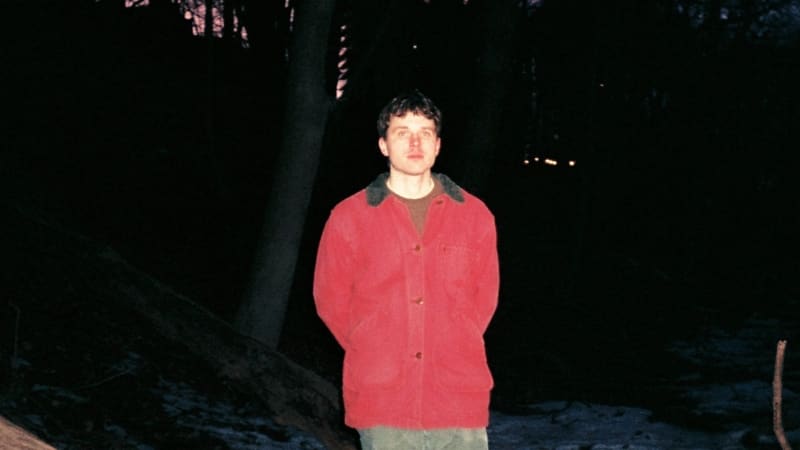 Avery Laird channels indie rock heartache in stunning new single “Let Down”