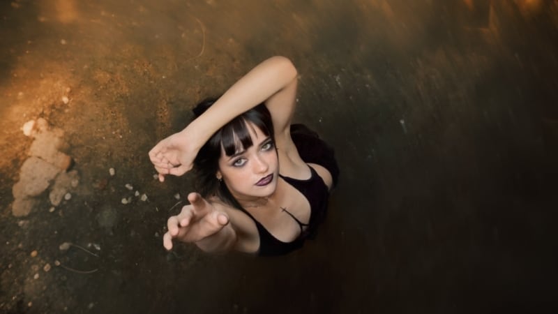 Anke Richards captures the ache of growing up in new release, “Grow Feet”