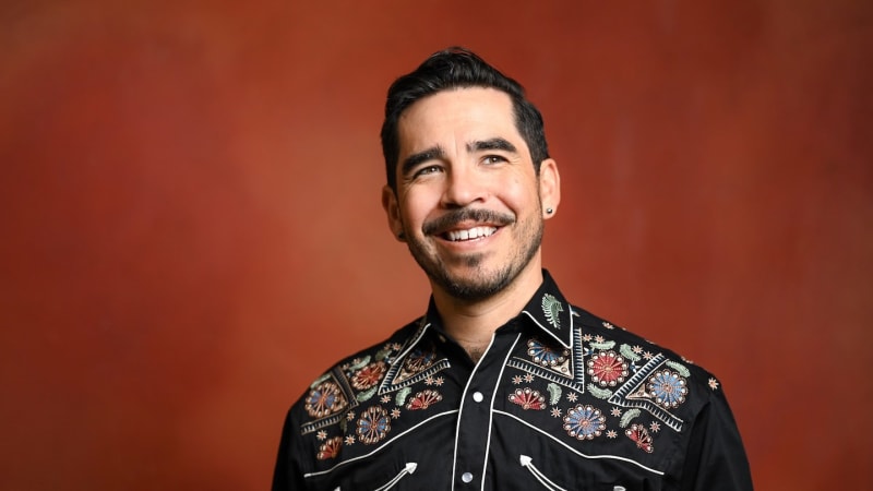 Nicolás Lell Benavides Threads the Historical with the Personal on “Canto Caló”