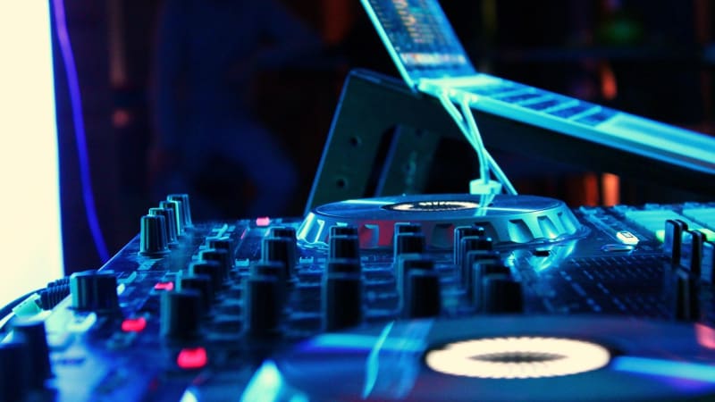 From Technology to Tone: Navigating the Landscape of High-Fidelity Electronic Musical Solutions