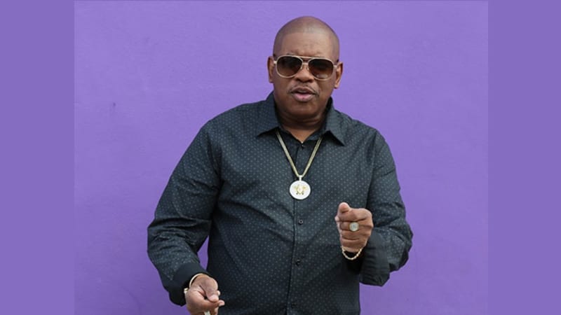 Boston-born, Atlanta-based singer, songwriter, and social activist Darrell Kelley has released a powerful new single, “Sick of This.”