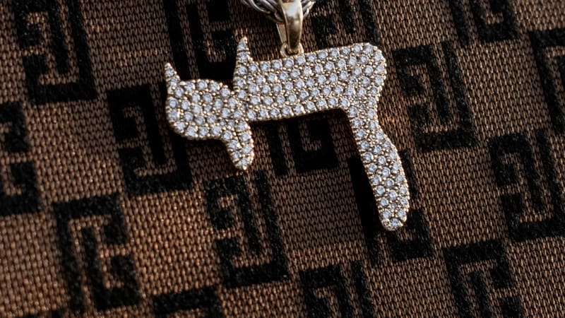 Abaday acelera el pulso pop con “Nosleep” - La Caverna