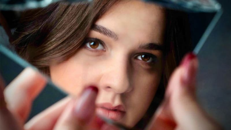 THERA explora la presión emocional en “do you see?” - La Caverna