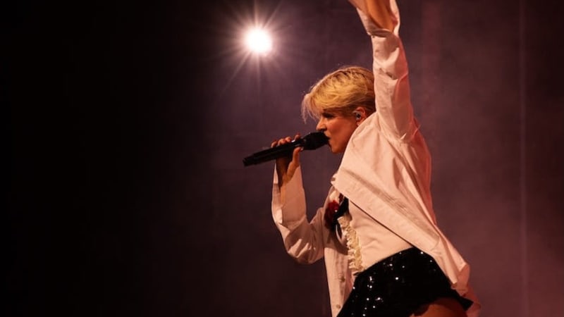 Robyn Announces International Tour