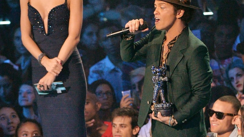 Bruno Mars Says He Did Not Diss Taylor Swift