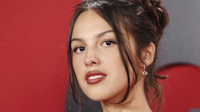 Olivia Rodrigo – “The Book Of Love” (The Magnetic Fields Cover)