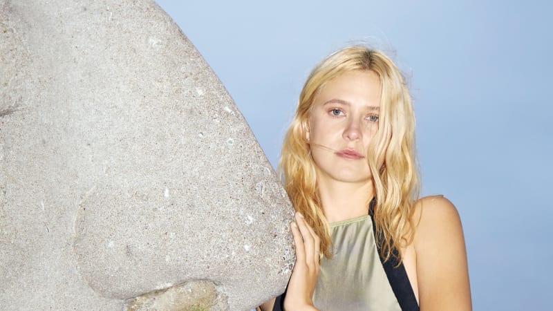 Helena Deland Shares Hynotic New Single “Lean On You” via CBC Music