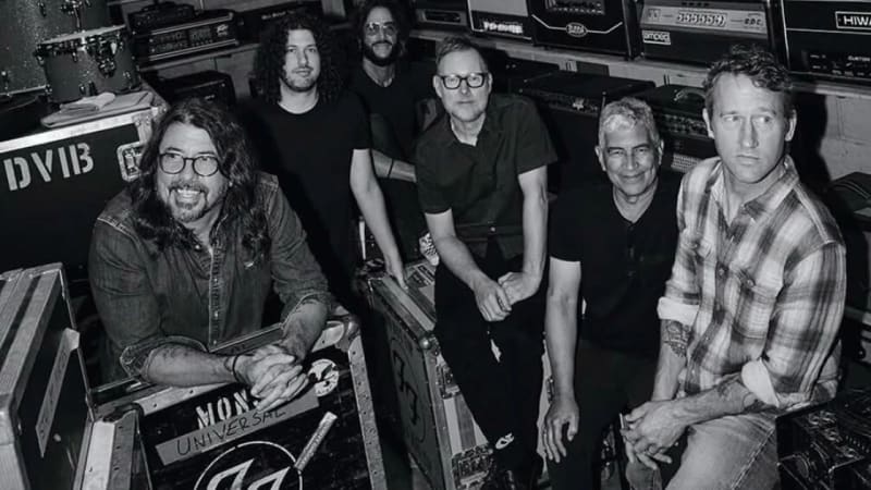 Foo Fighters preview new songs