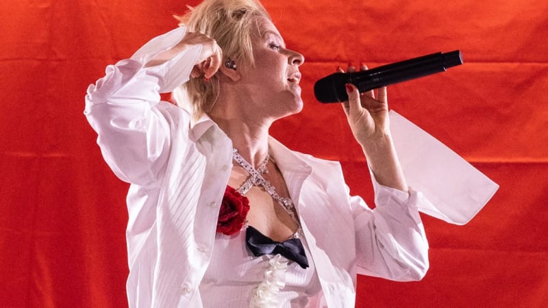 Robyn announces 2026 tour with Romy, Peaches, Lykke Li, Erika de Casier, Nourished by Time, more