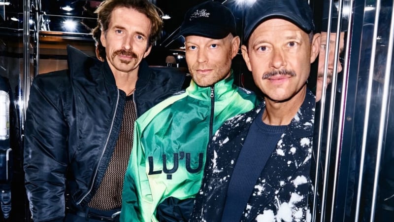 Tour news: Sleater-Kinney & Fred Armisen's Ramones tribute band, WhoMadeWho, Surfbort, SF Bay Popfest, Wicca Phase, Concrete Collective, more