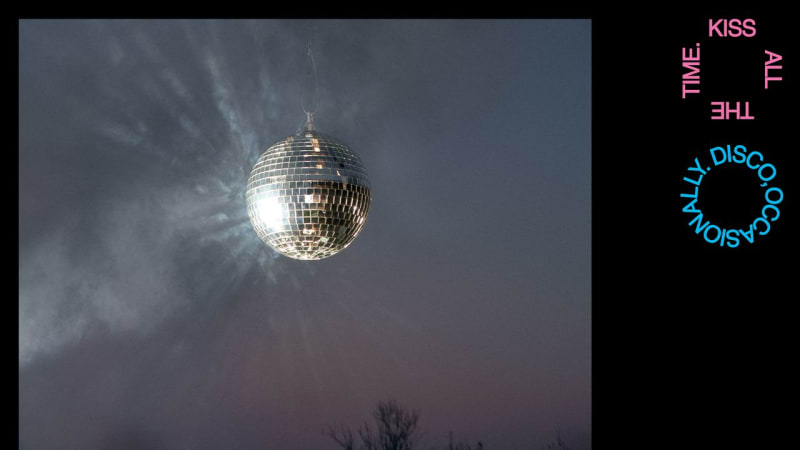 Harry Styles: Kiss All the Time. Disco, Occasionally.