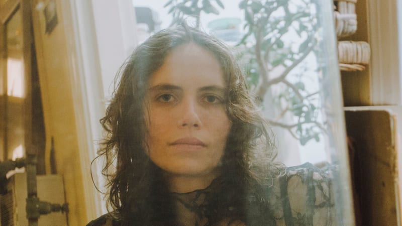 Kathryn Mohr Readies New Album Carve, Shares “Property”