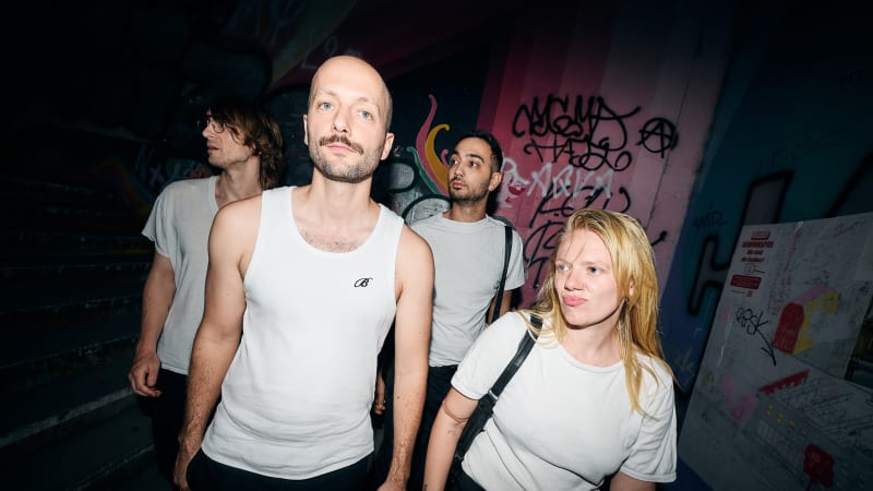 Berlin's The Guillotines Unveil Dreamy Kubi's Side Version of Debut Single “Pool Painted Black” — Post-Punk.com