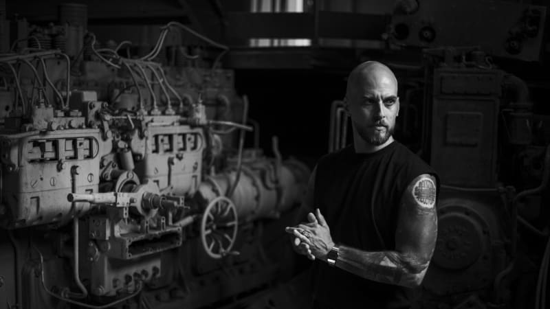 “Plug Me In, Let Me Dream” — Hungarian Artist Man + Machine Forges EBM, Darkwave, and Post-Punk into “Birthmarks” EP — Post-Punk.com