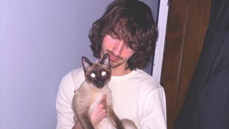 Single: Leafboy – kit kat clock