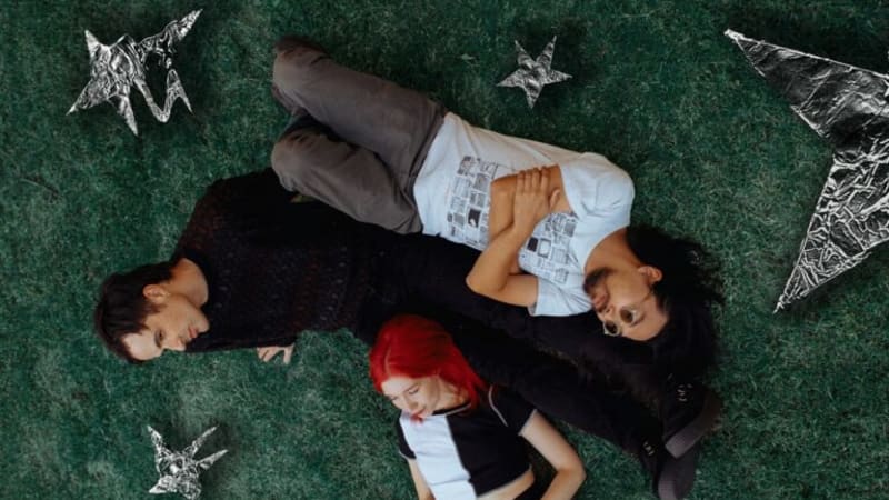 Single: Bleary – Bug