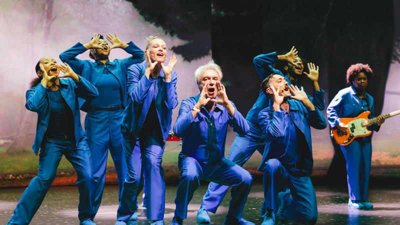 David Byrne review, 3Arena Dublin: a dazzling, evolving spectacle that never goes through the motions | Nialler9