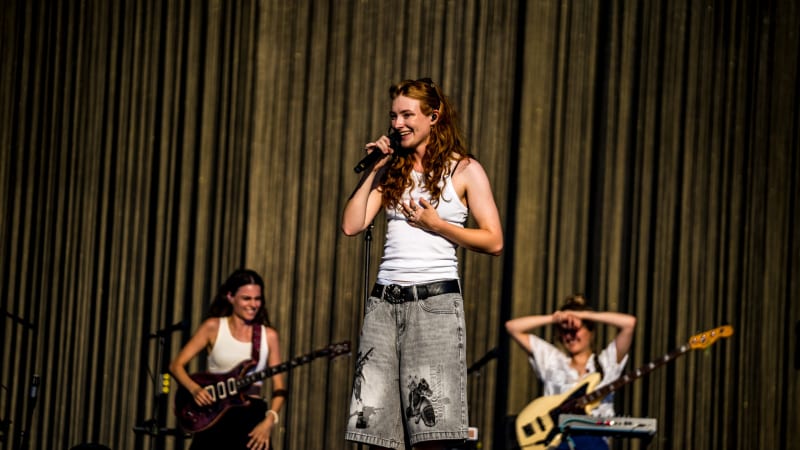 Nieuwe single Froukje - “Iedereen Gaat Vreemd”