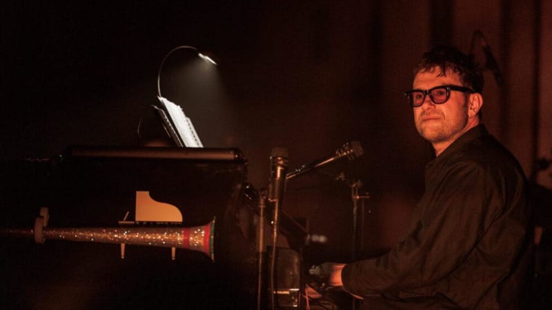 Nieuwe single Damon Albarn, Grian Chatten & Kae Tempest – “Flags”