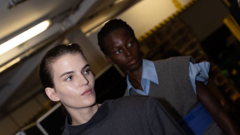 Backstage at TOGA Fall/Winter 2026 - PULL, CRUMPLE, PRESSED - KALTBLUT Magazine