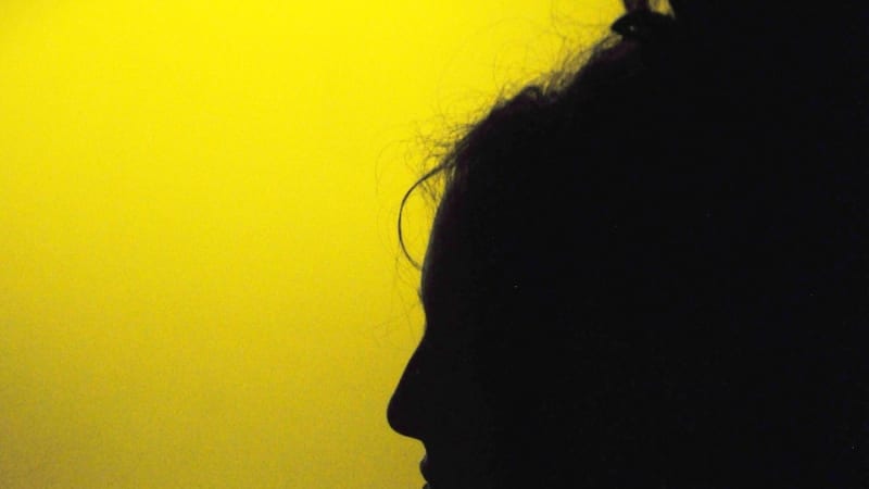 Sariyah Idan Expands Her Acoustic Storytelling on “Live In Berlin, Vol. 2” - KALTBLUT Magazine